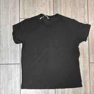 Lululemon Classic Olive Green Womens T-Shirt